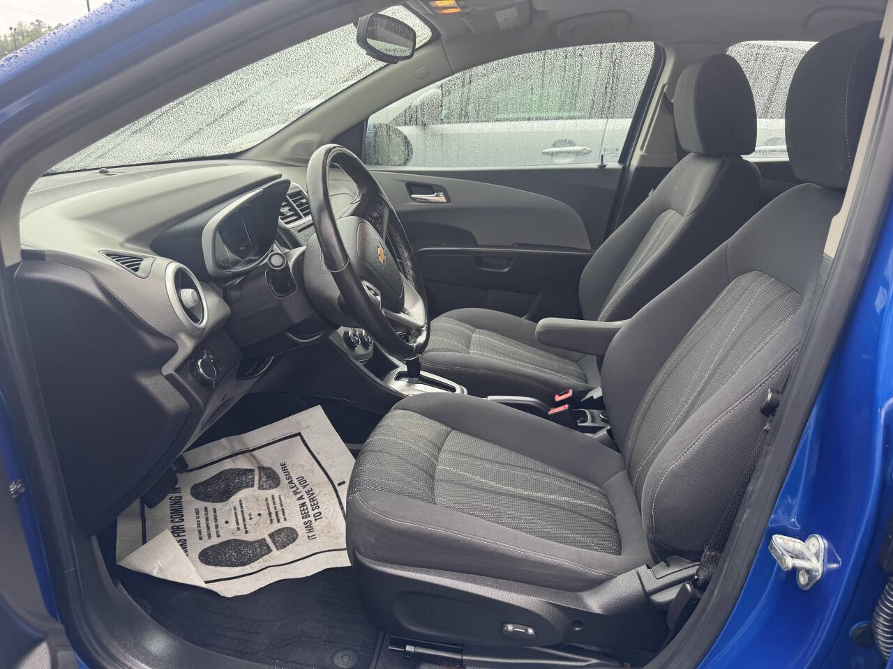 Used 2018 Chevrolet Sonic LT w/ Convenience Package FWD image 11
