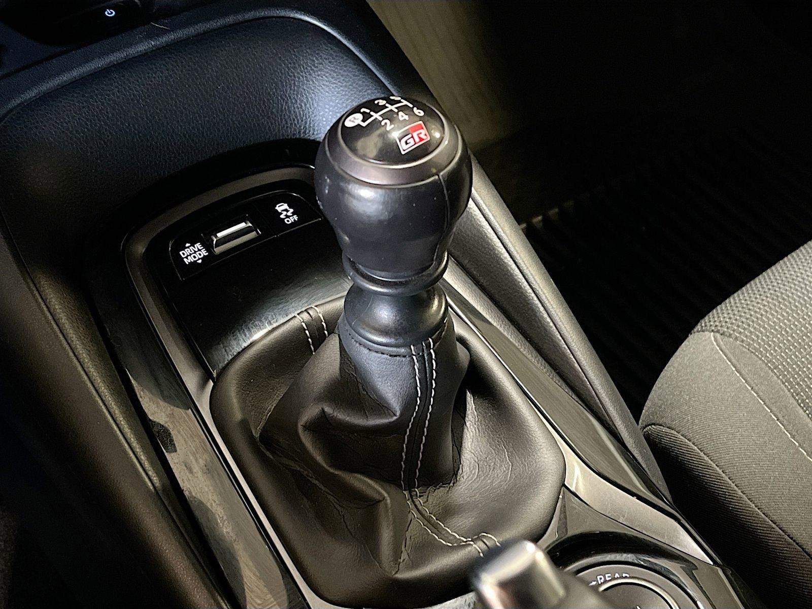 Used 2023 Toyota Corolla Core w/ Performance Package image 17