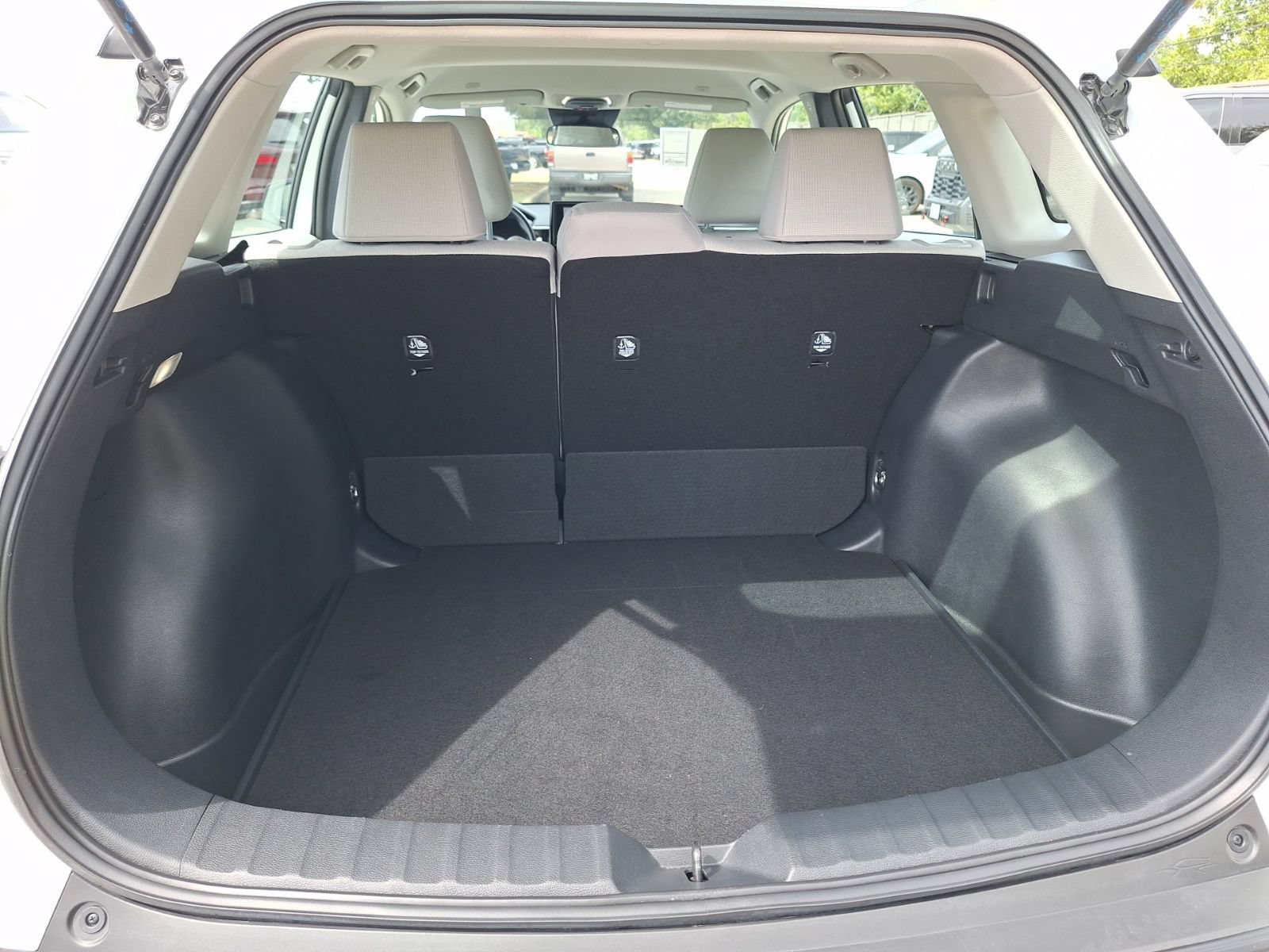 Used 2026 Toyota Corolla Cross L FWD image 35