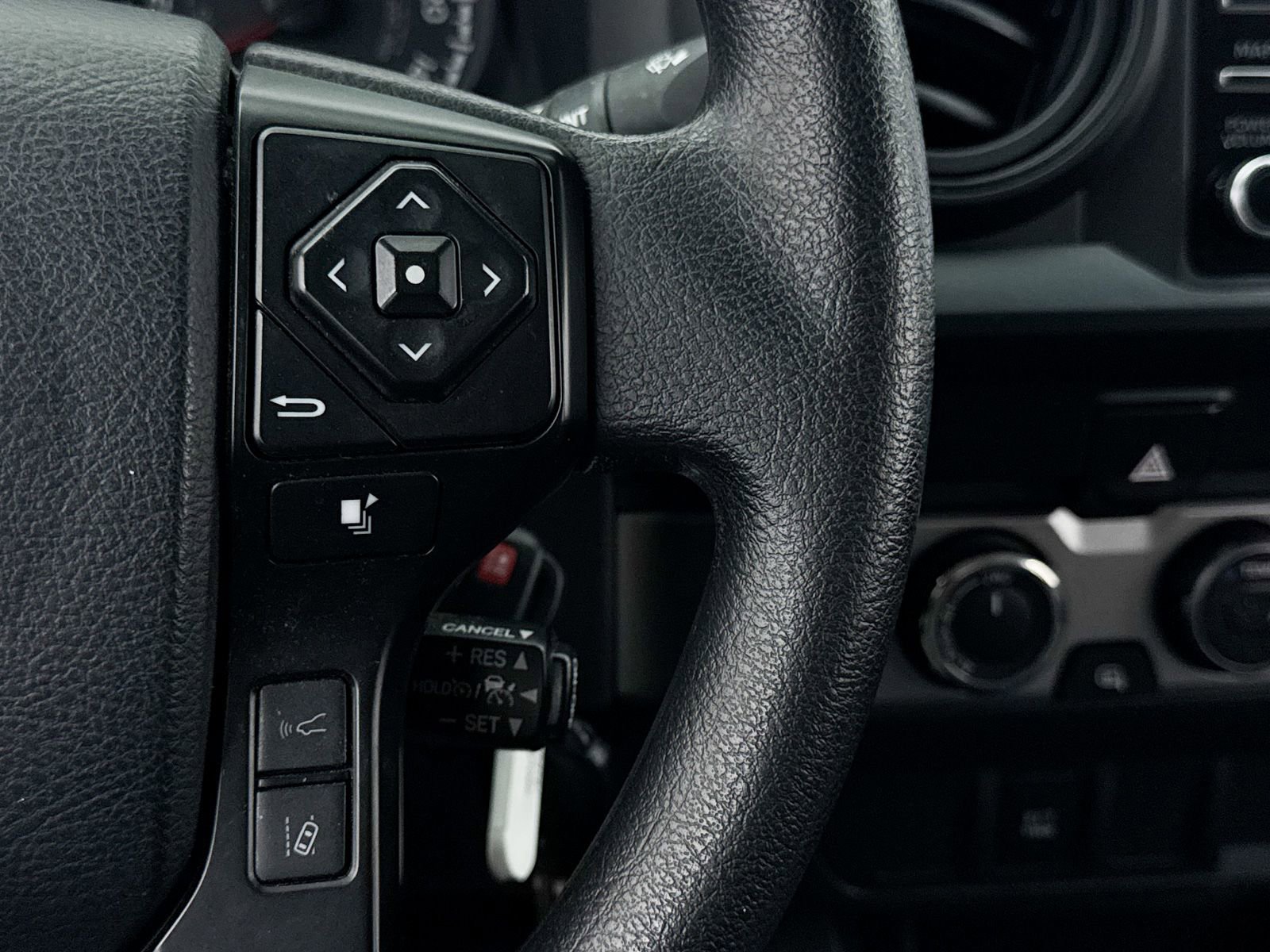 Used 2023 Toyota Tacoma SR AWD/4WD image 30