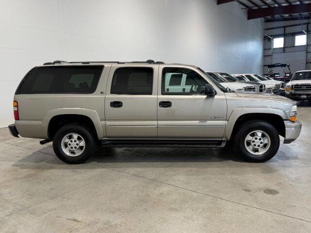 Used 2000 Chevrolet Suburban LS w/ LS Preferred Equipment Group AWD/4WD image 7