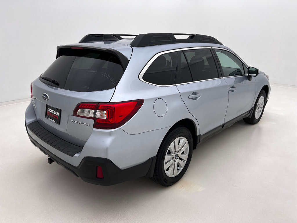 Used 2019 Subaru Outback 2.5i Premium w/ Popular Package #2 AWD/4WD image 7
