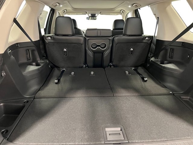 New 2025 Honda Pilot Touring image 33