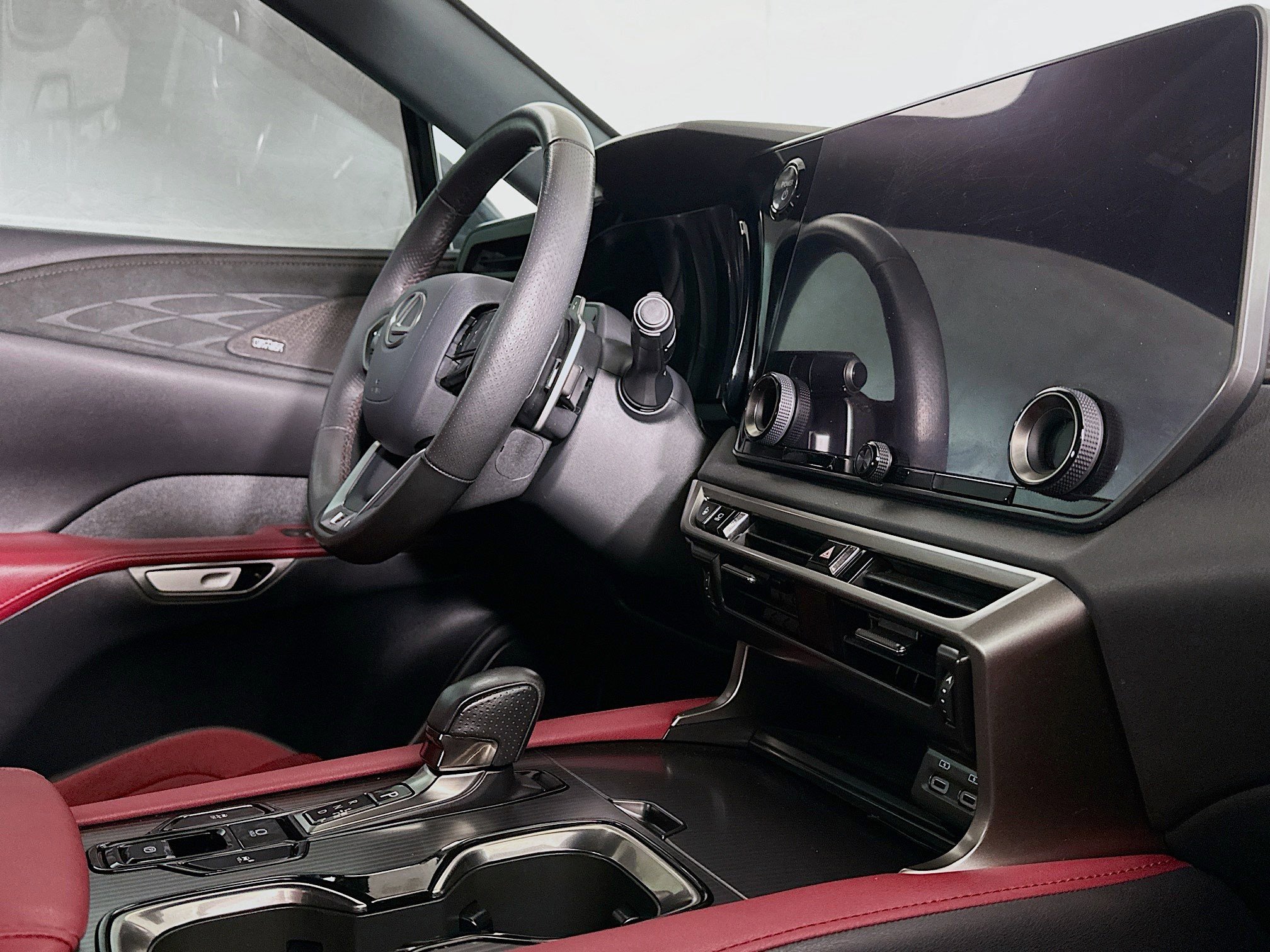 Used 2023 Lexus RX 500h F Sport w/ Cold Area Package image 27