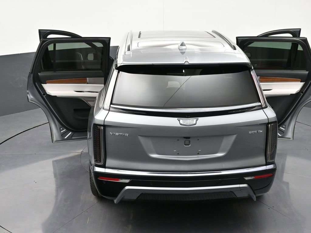 Used 2026 Cadillac Vistiq Luxury AWD/4WD image 36