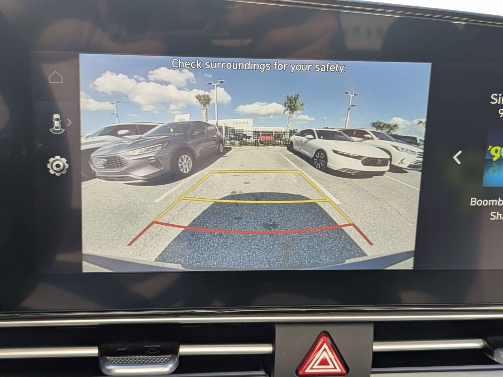 Used 2025 Hyundai Elantra Limited FWD image 22