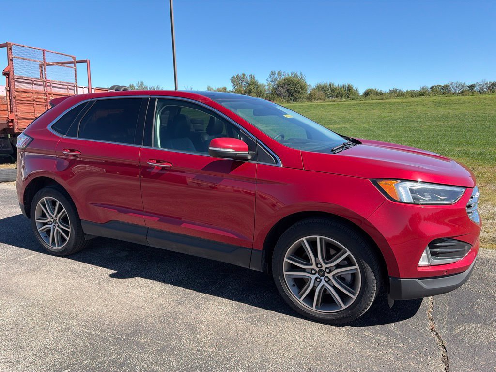 Certified 2024 Ford Edge Titanium w/ Equipment Group 301A AWD/4WD image 3