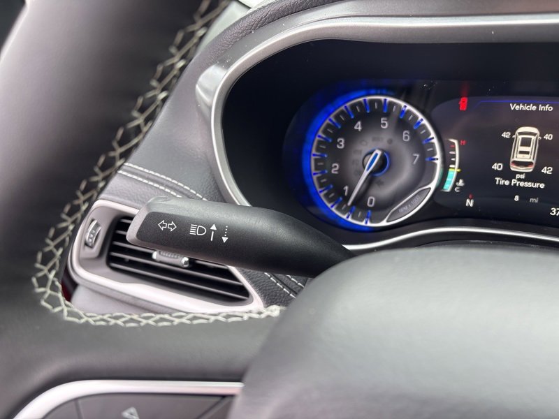 New 2026 Chrysler Pacifica Select image 27