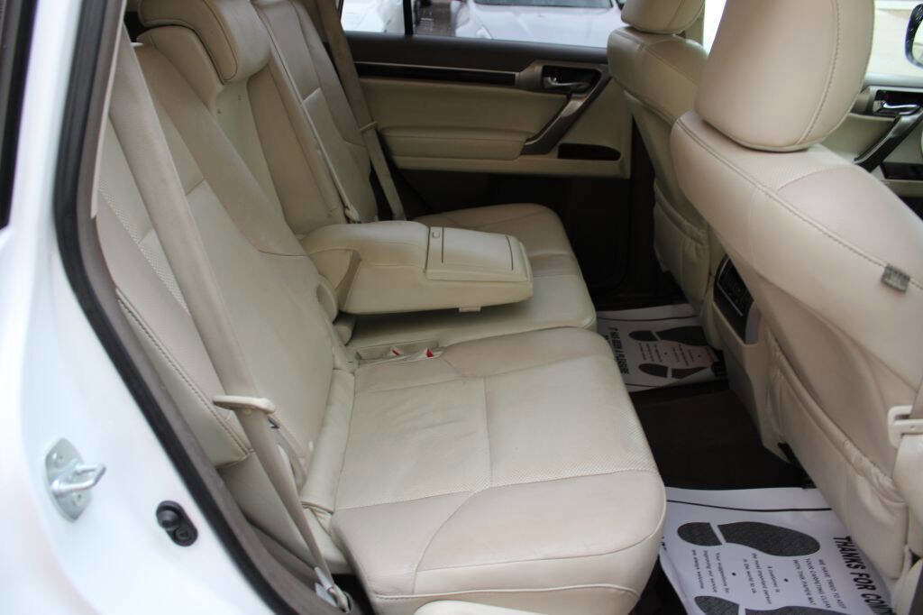 Used 2019 Lexus GX 460 Premium w/ Premium Package image 17