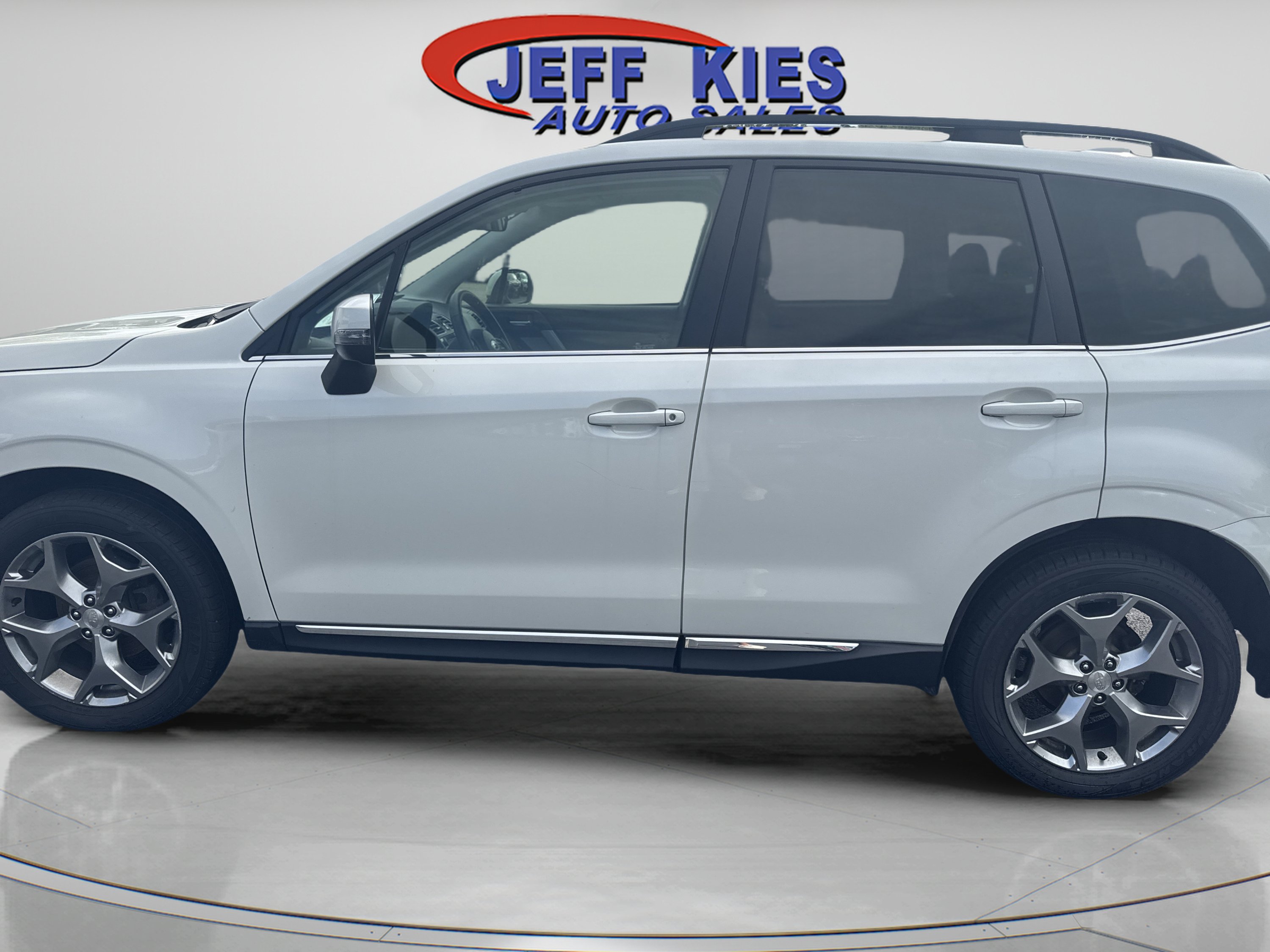 Used 2016 Subaru Forester 2.5i Touring w/ Eyesight & Navigation System AWD/4WD image 8