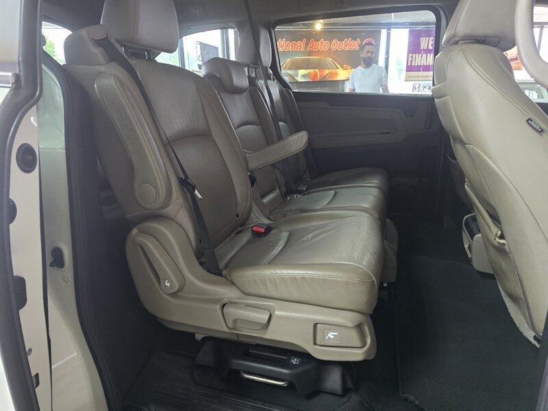 Used 2018 Honda Odyssey EX-L image 18