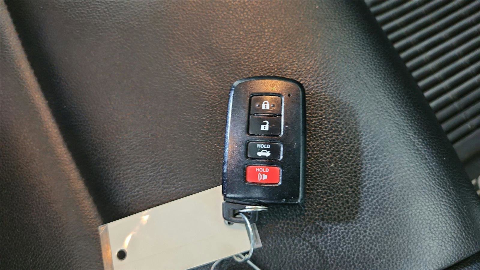 Used 2017 Toyota Corolla XLE FWD image 28