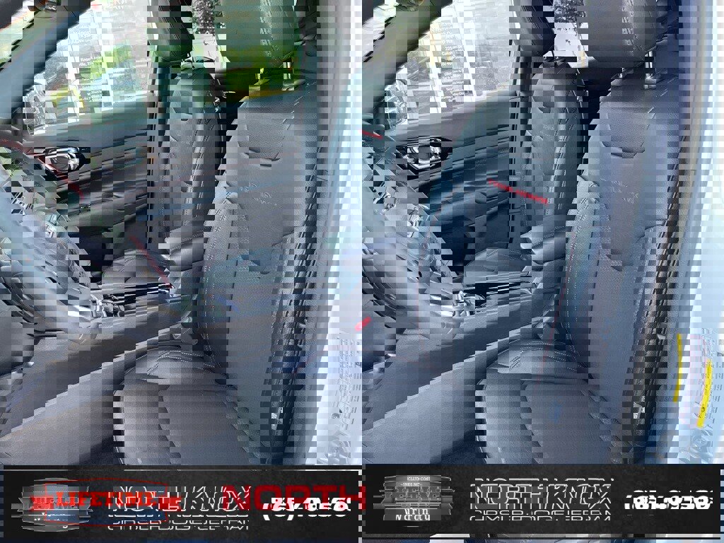 Used 2024 Jeep Compass Trailhawk image 4