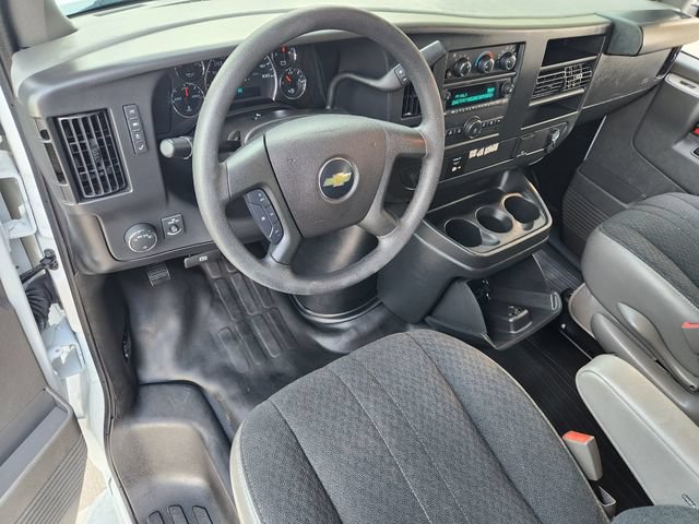 Used 2025 Chevrolet Express 2500 w/ Driver Convenience Package RWD image 28