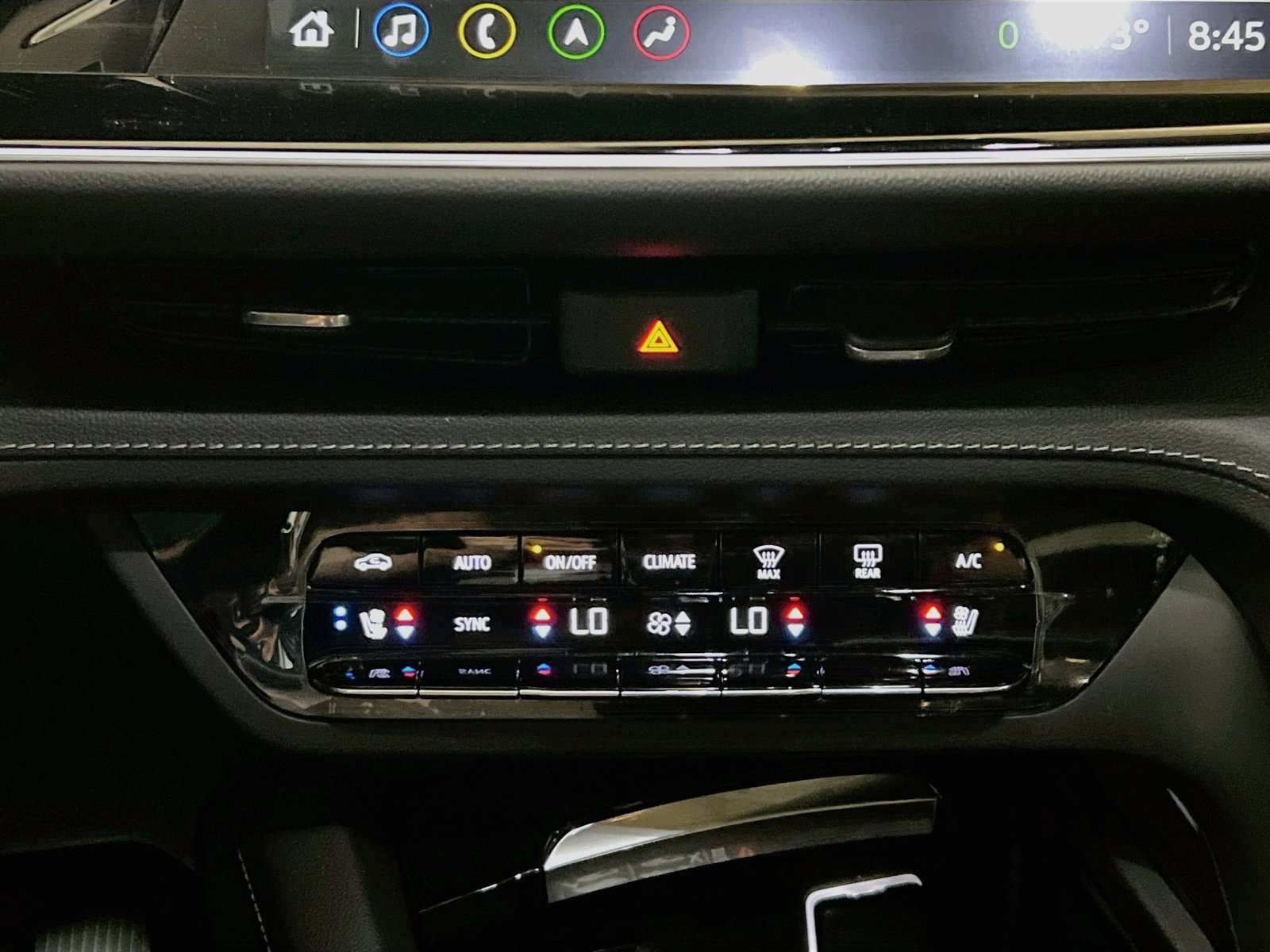 Used 2023 Buick Envision Avenir AWD/4WD image 12