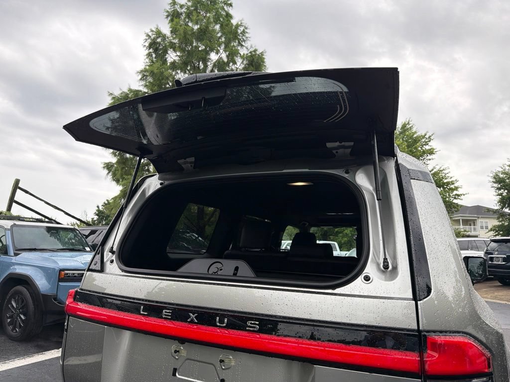 Used 2026 Lexus GX 550 AWD/4WD image 19