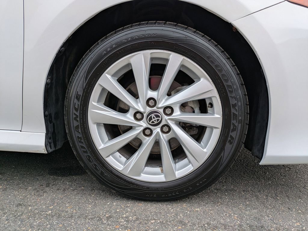 Used 2023 Toyota Camry LE image 12