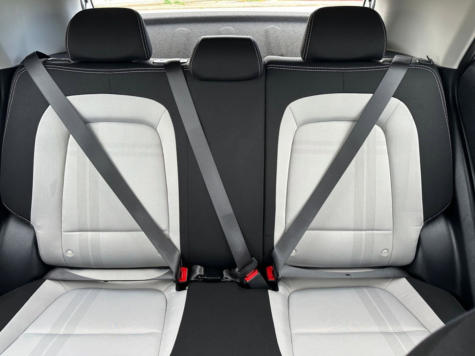 Used 2025 Hyundai Venue SEL image 39