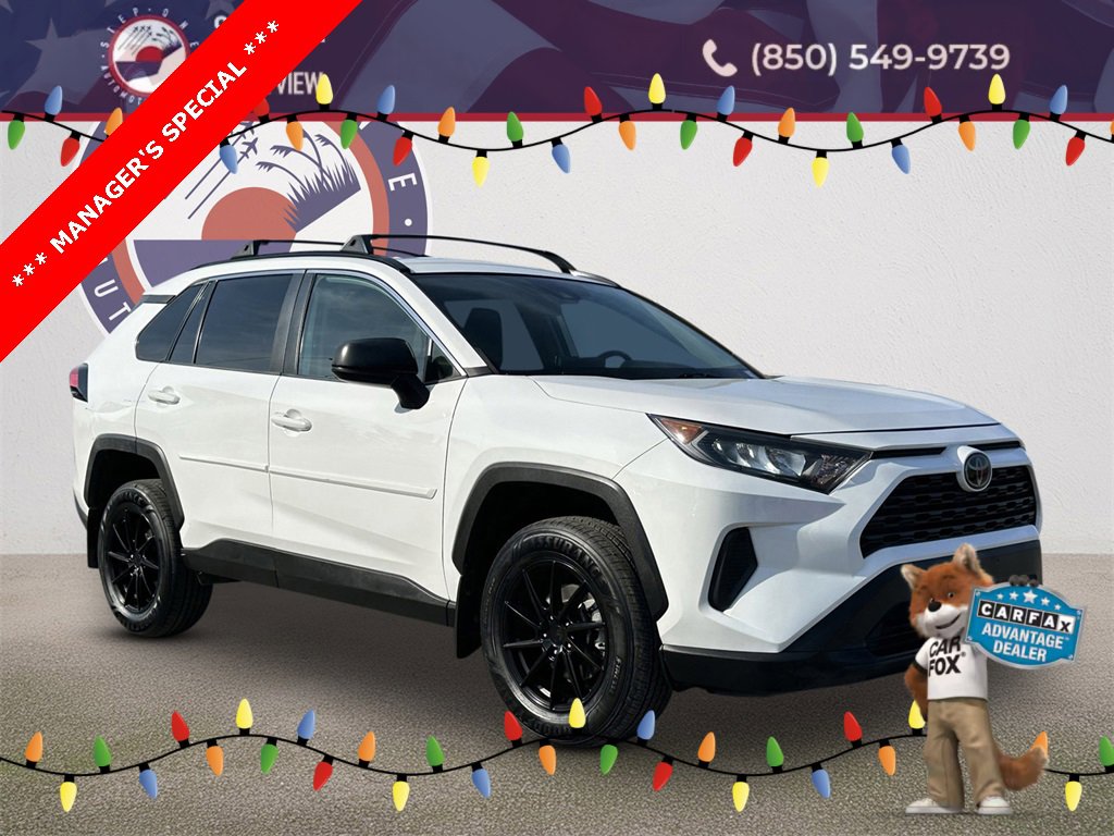 Used 2019 Toyota RAV4 LE image 1