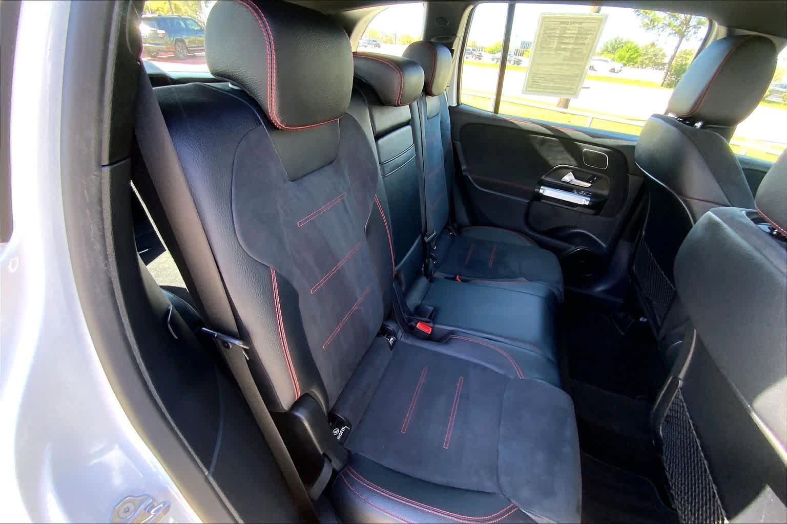 Used 2023 Mercedes-Benz GLB 35 AMG 4MATIC image 20