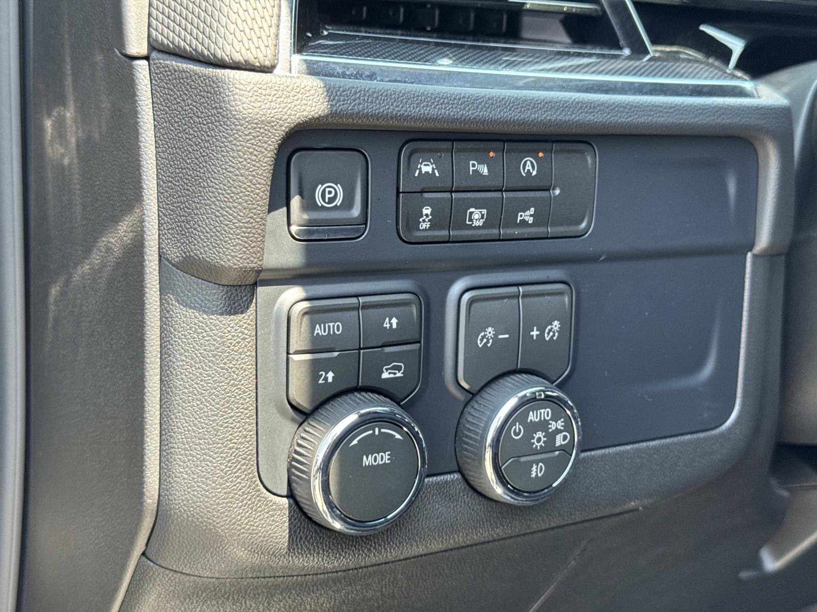 Used 2026 Chevrolet Tahoe RST w/ Comfort Package AWD/4WD image 20