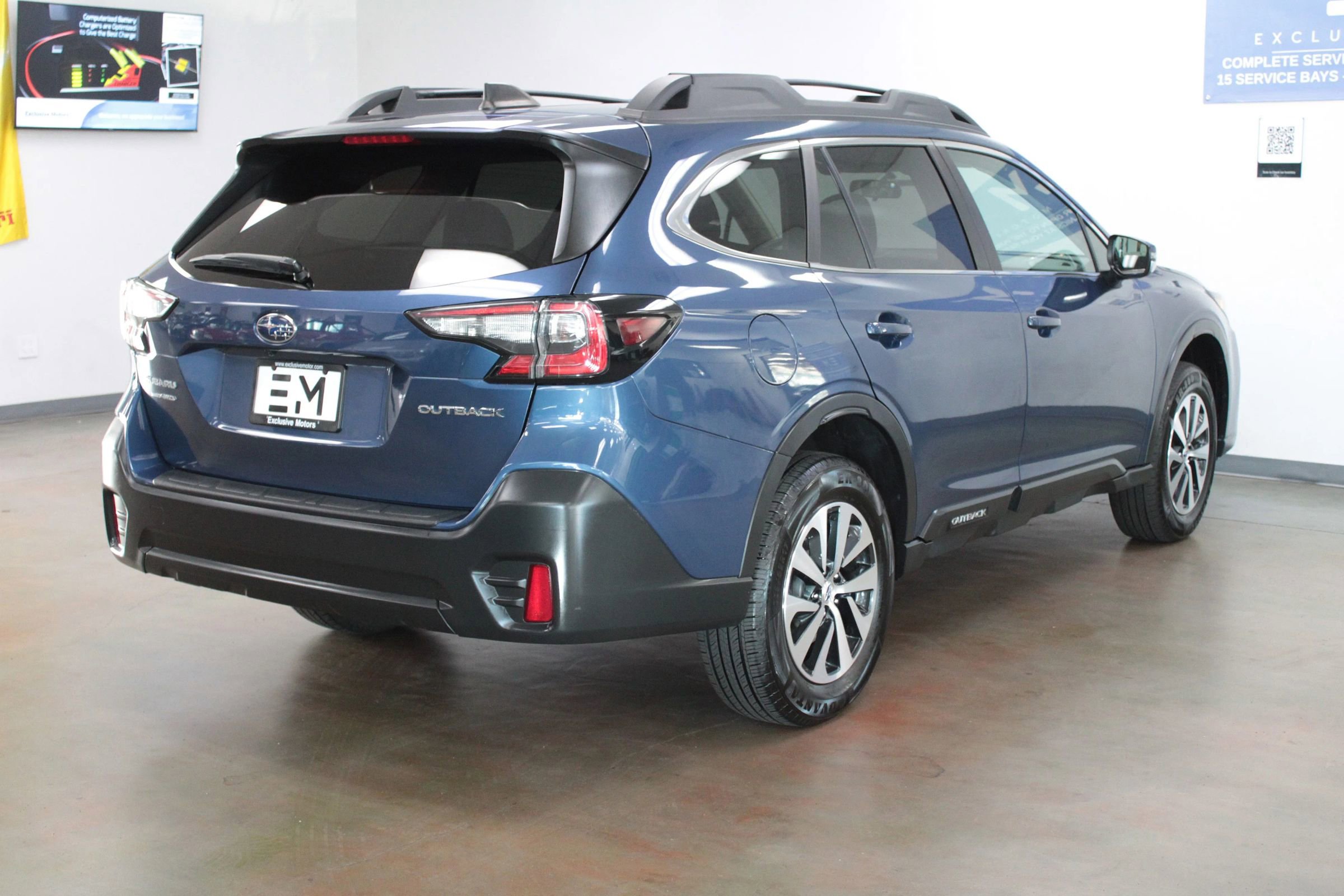 Used 2022 Subaru Outback Premium image 5