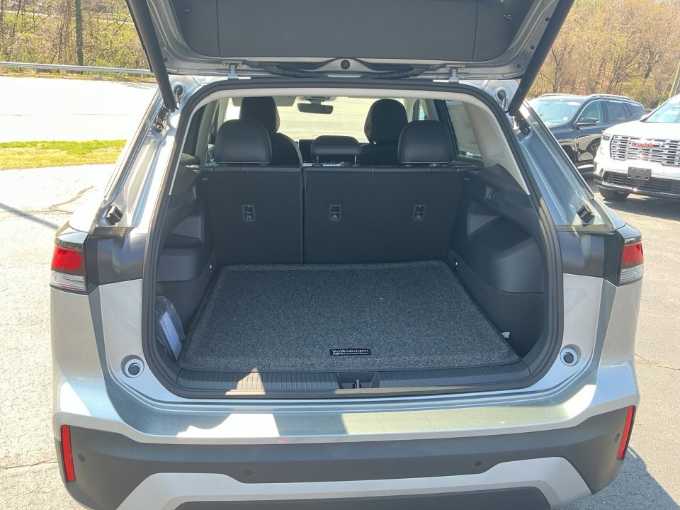 New 2026 Volkswagen Tiguan SE FWD image 15