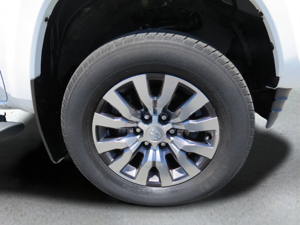 Used 2023 Toyota Tacoma Limited AWD/4WD image 11
