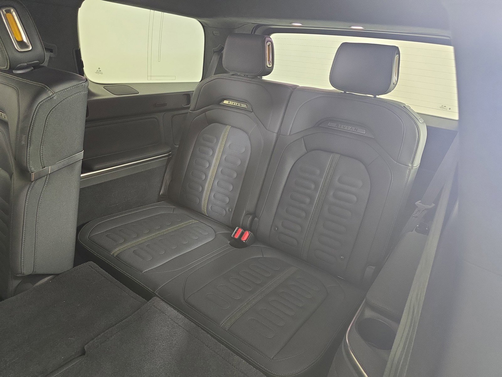 Used 2023 Rivian R1S Adventure AWD/4WD image 22