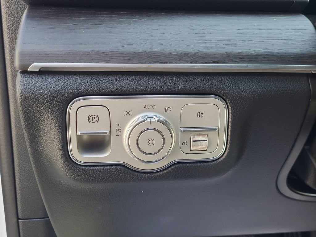Used 2021 Mercedes-Benz GLE 350 4MATIC image 27