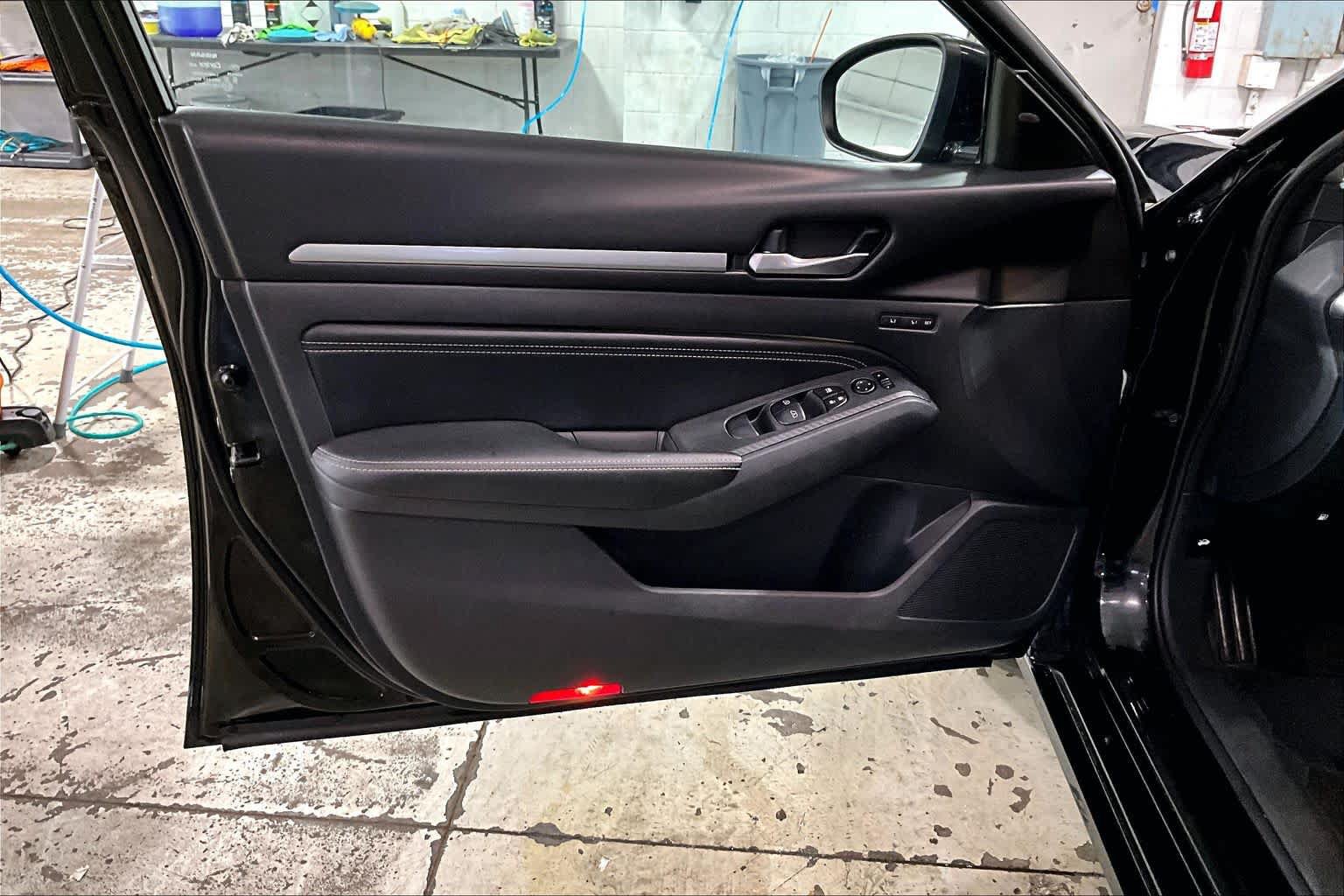 Used 2019 Nissan Altima 2.5 Platinum FWD image 22