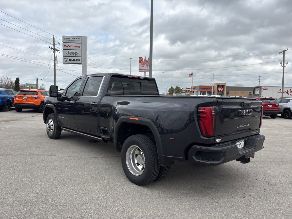 Used 2024 GMC Sierra 3500 Denali Ultimate image 8