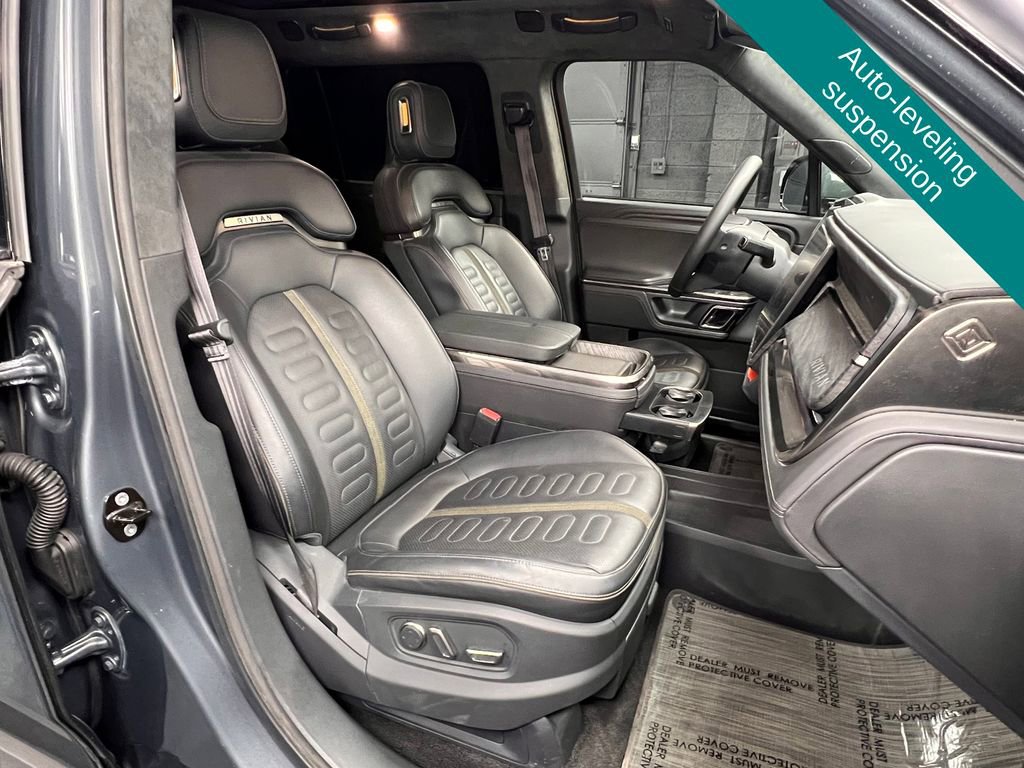 Used 2022 Rivian R1S Launch Edition image 4