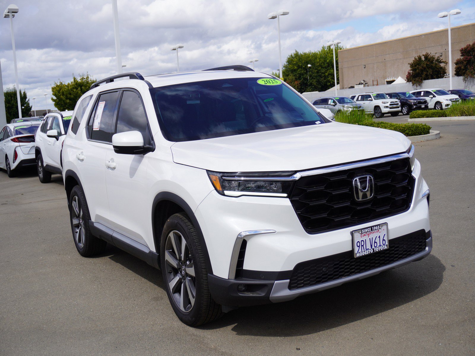 Used 2025 Honda Pilot Touring
