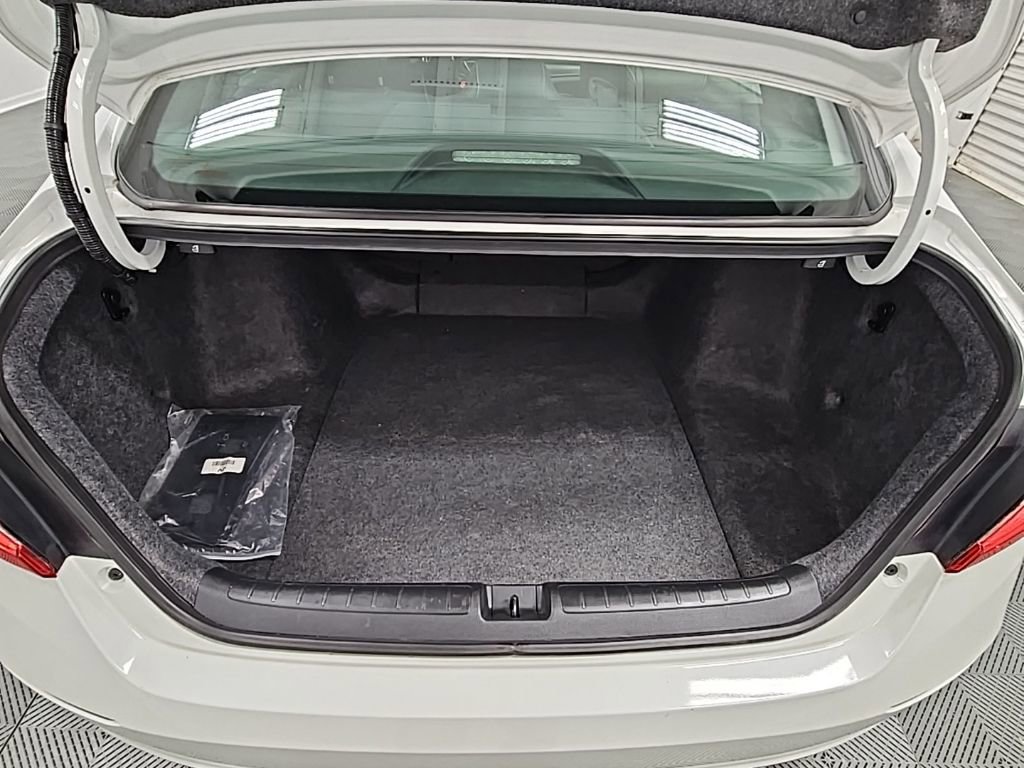 Used 2020 Honda Accord Sport image 32