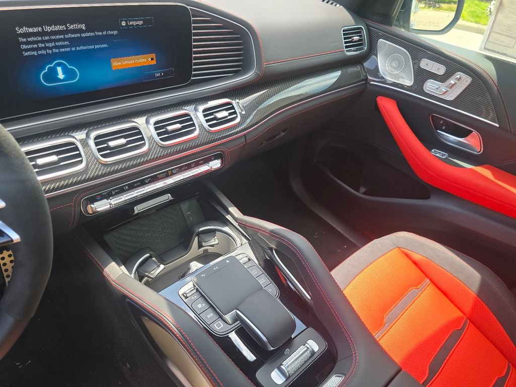 New 2026 Mercedes-Benz GLE 53 AMG 4MATIC Coupe image 31