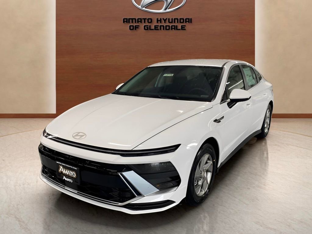 Certified 2025 Hyundai Sonata SE FWD image 2