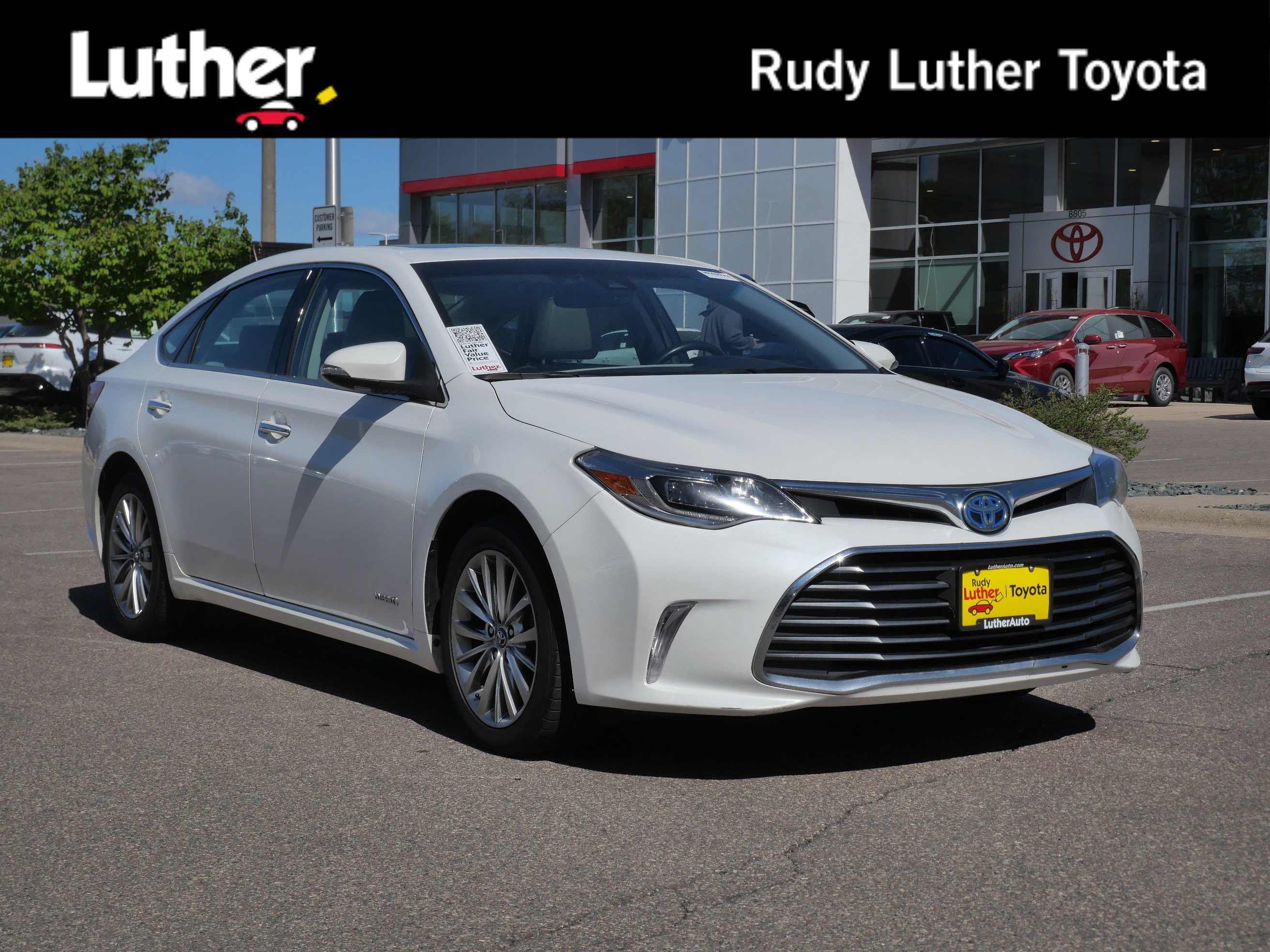 Used 2016 Toyota Avalon Limited w/ Toyota Safety Sense Package