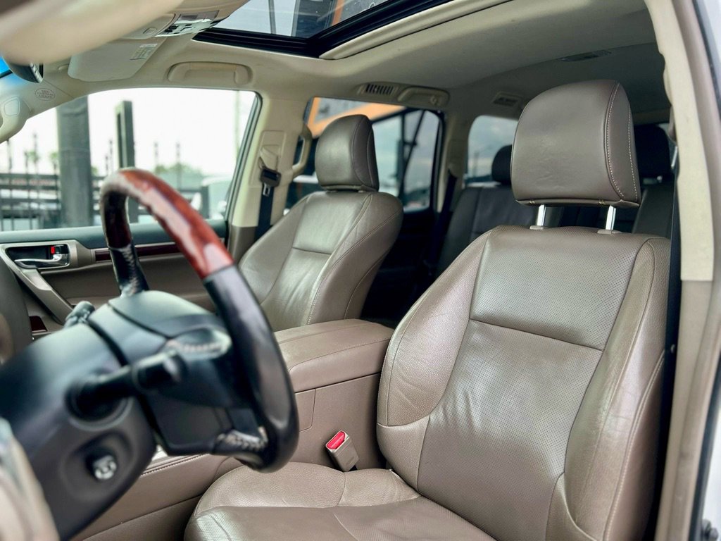 Used 2017 Lexus GX 460 Premium image 11