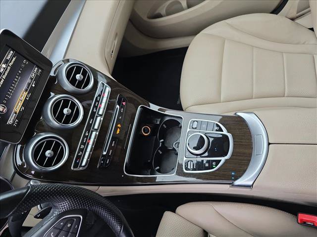 Used 2019 Mercedes-Benz GLC 300 4MATIC image 24