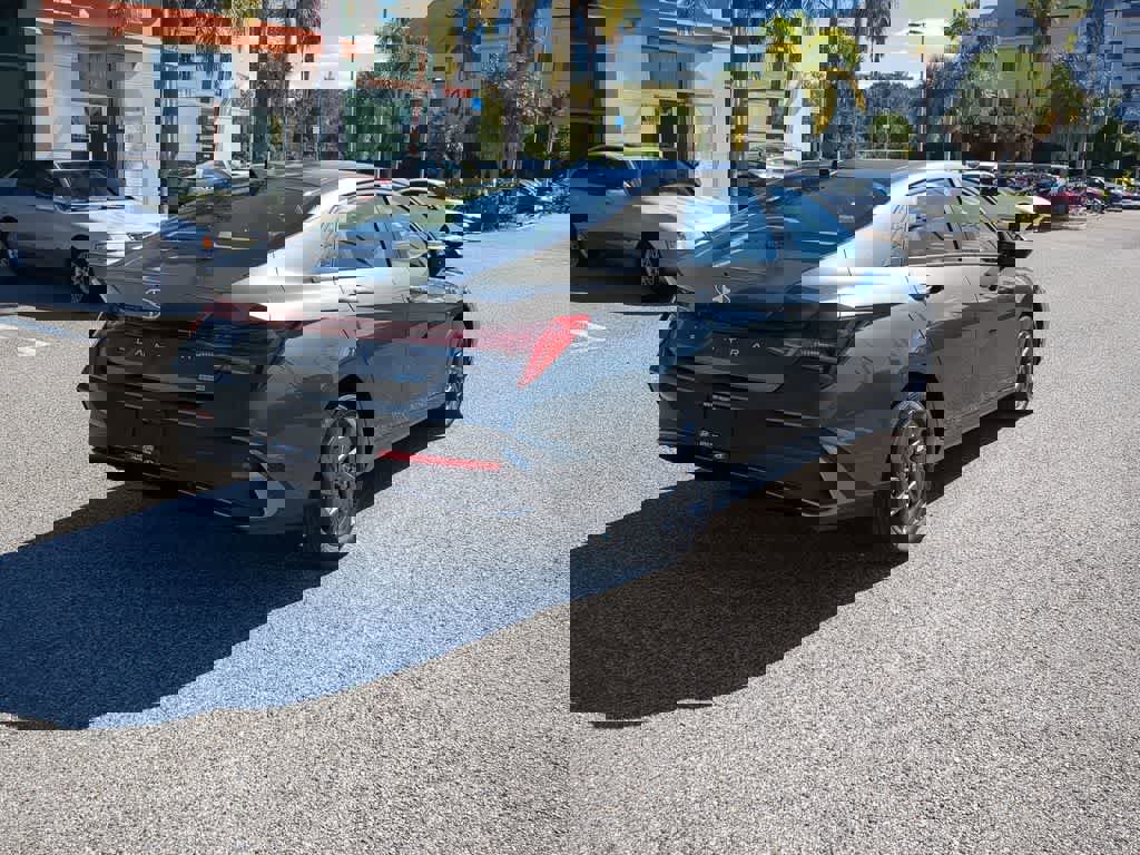 New 2026 Hyundai Elantra Blue image 7