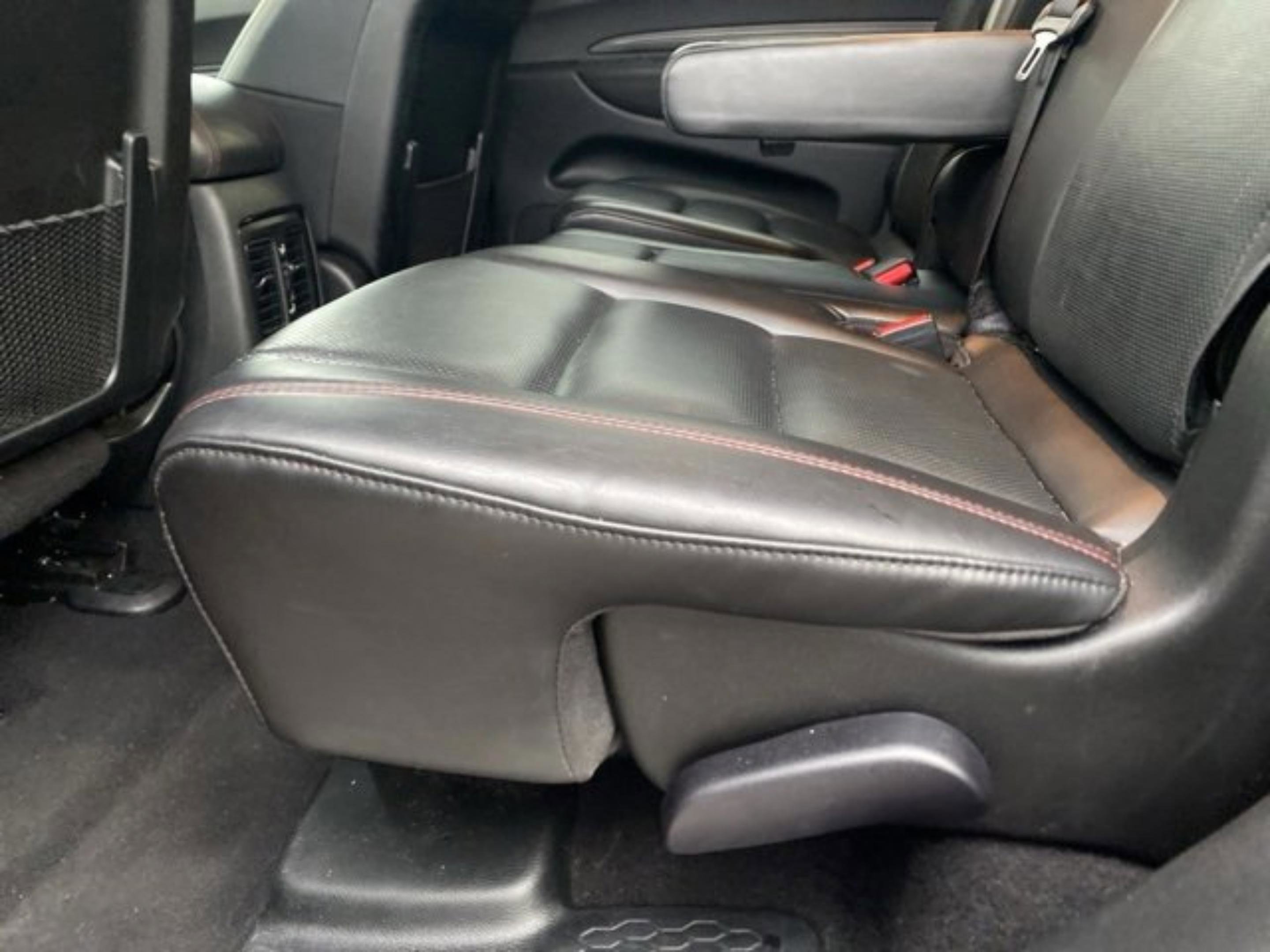 Used 2024 Dodge Durango GT image 29