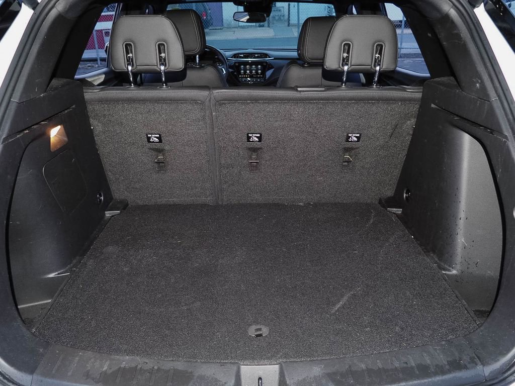 Certified 2023 Chevrolet TrailBlazer ACTIV w/ Sun and Liftgate Package image 9