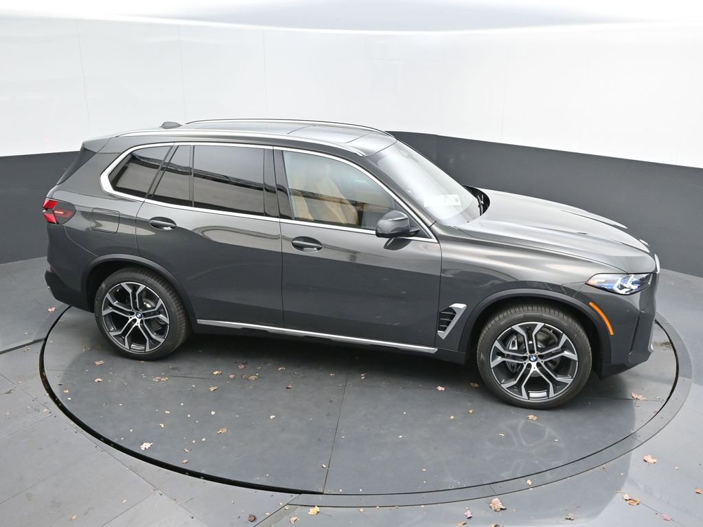 New 2026 BMW X5 sDrive40i w/ Parking Assistance Package RWD image 44