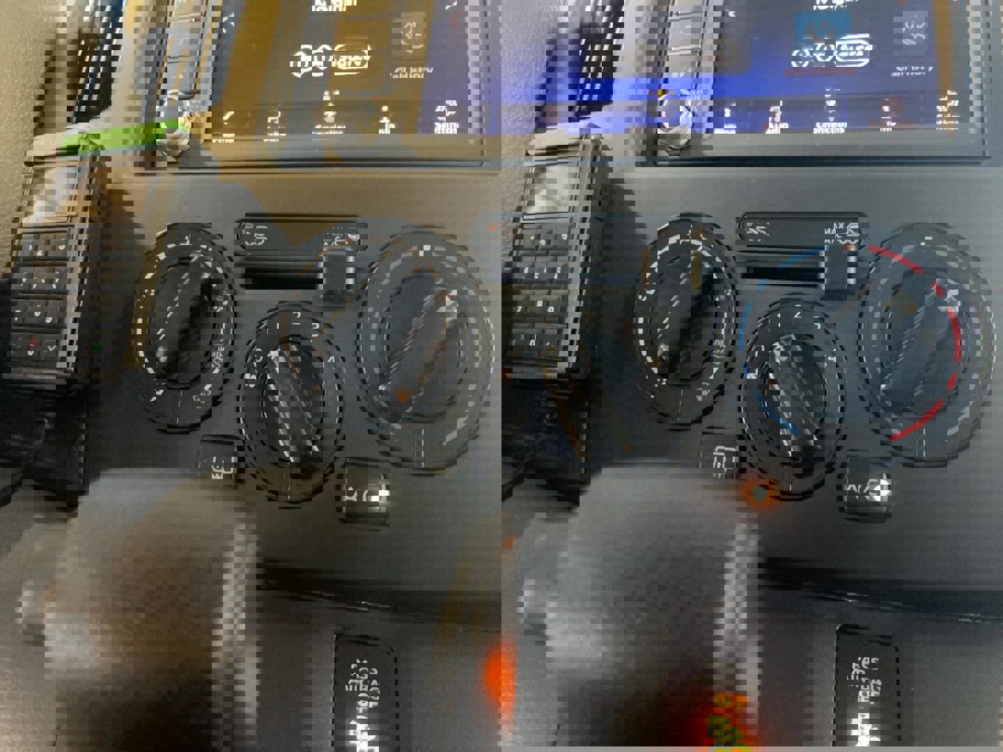 Used 2021 Nissan NV200 SV w/ Sliding Door Glass Package image 11