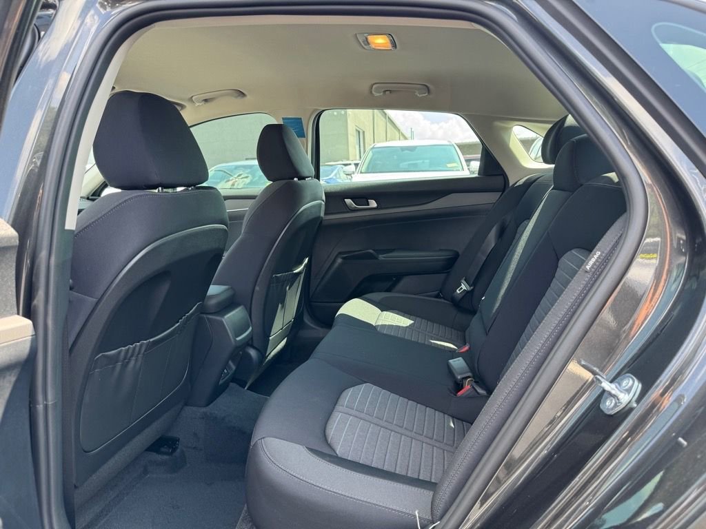 New 2026 Kia K5 LXS image 8