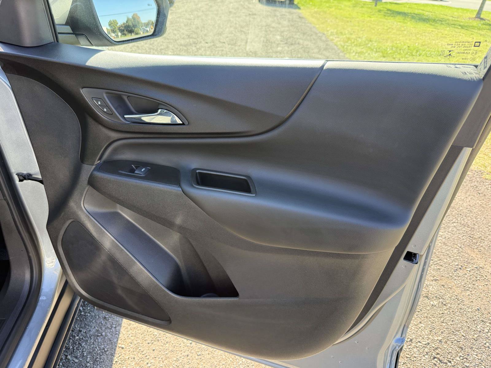 Used 2023 Chevrolet Equinox LT AWD/4WD image 15