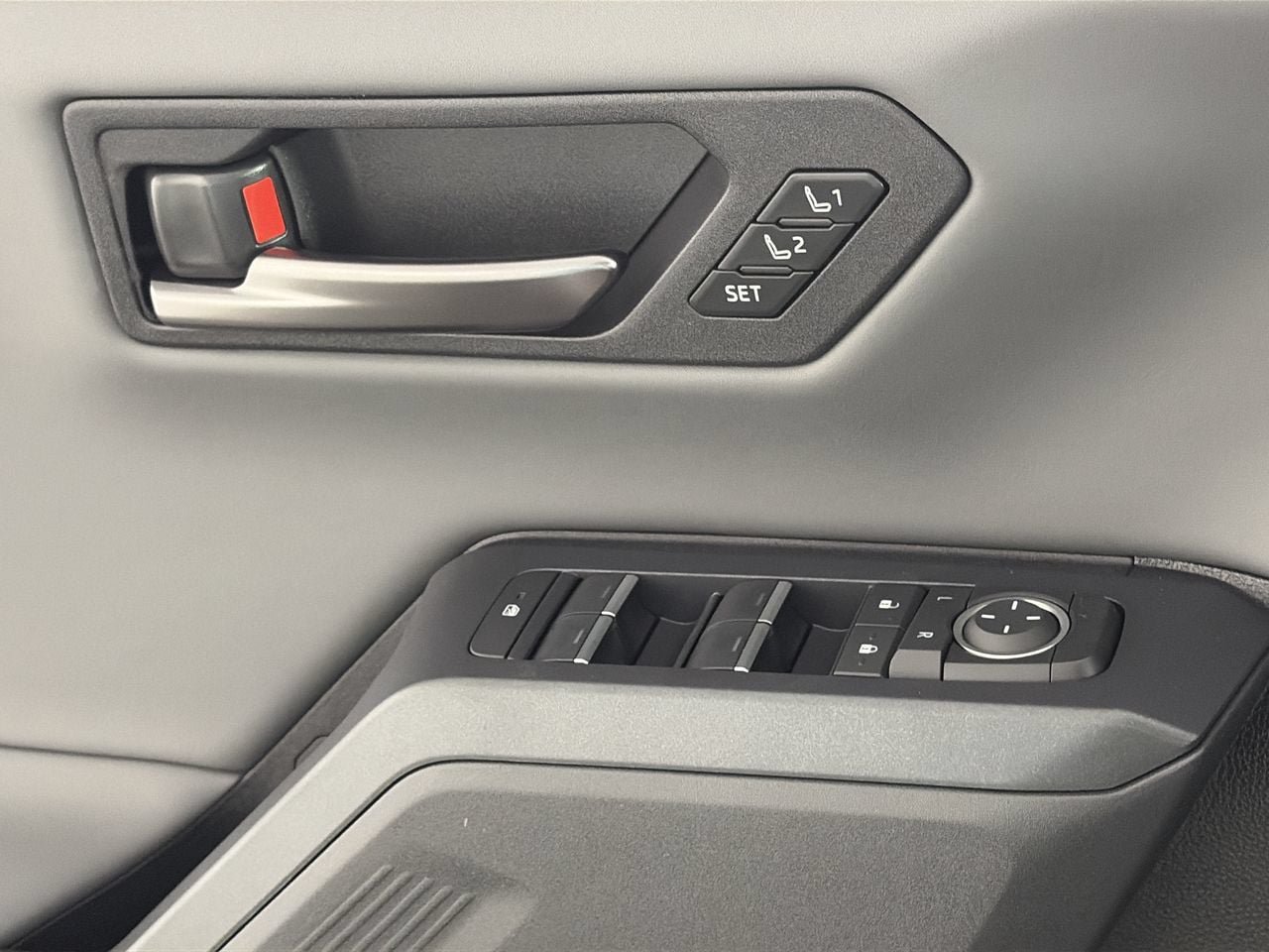 New 2026 Toyota RAV4 XSE AWD/4WD image 17