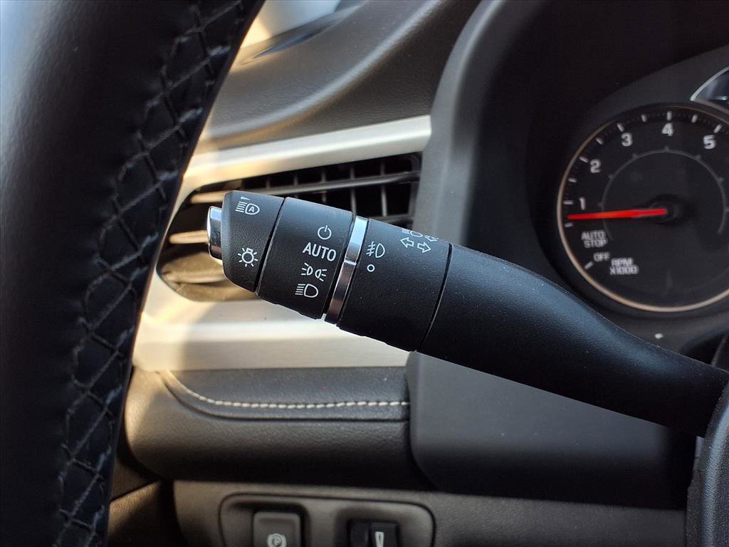 Used 2023 GMC Acadia SLT image 27