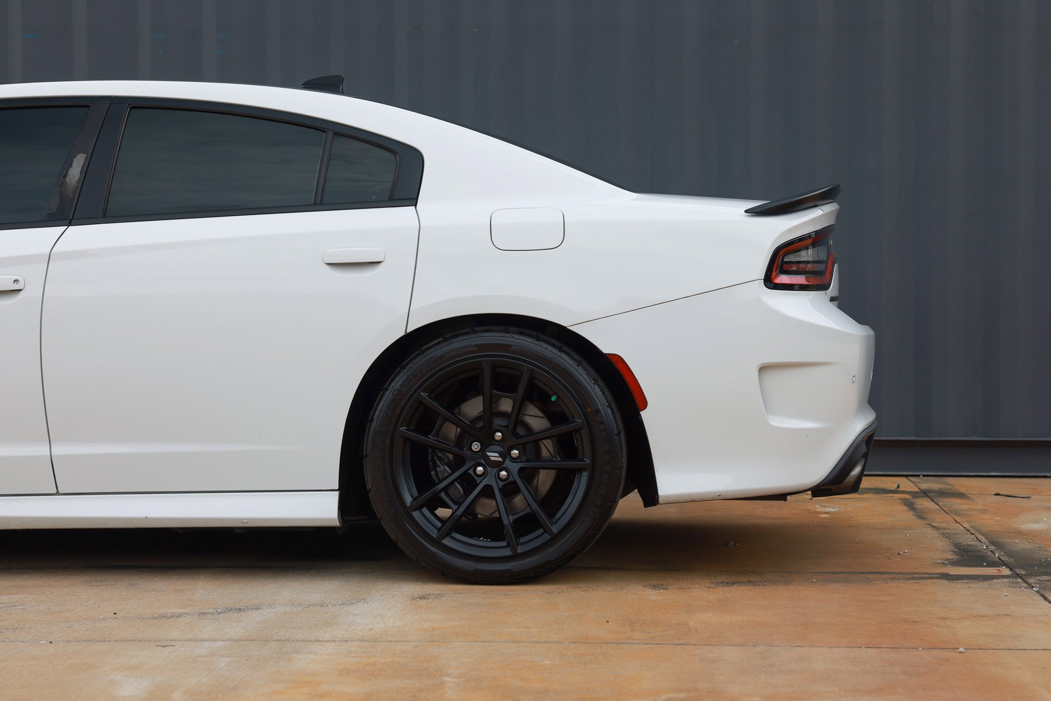 Used 2018 Dodge Charger R/T RWD image 30